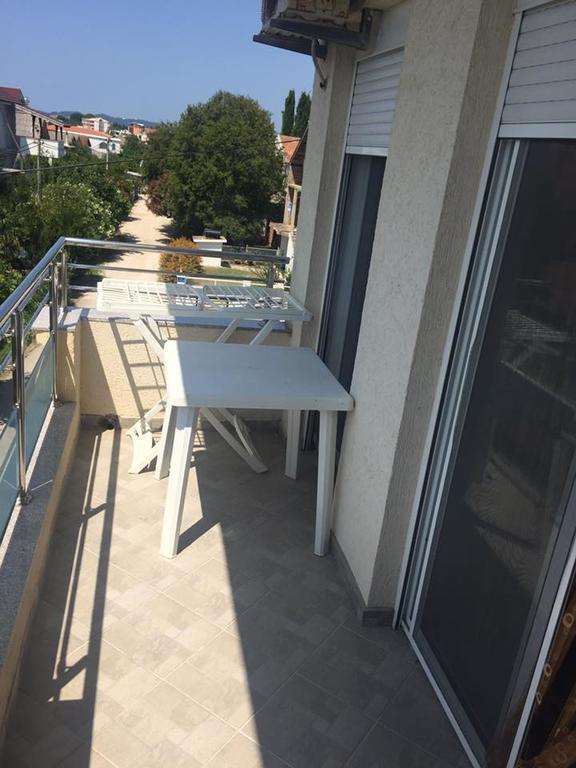 Apartments In Amor Улцинь Экстерьер фото